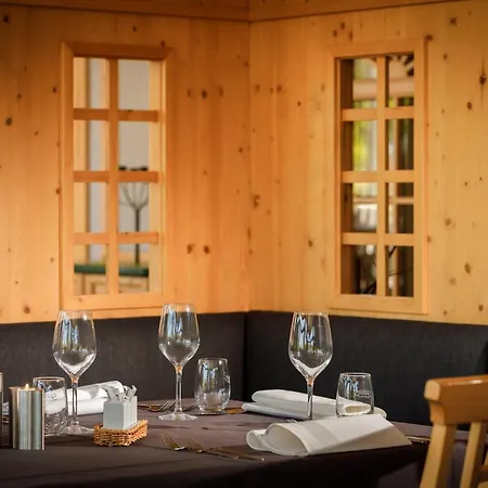 德尔卡特豪弗酒店 酒店